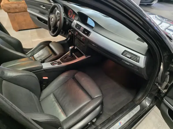 BMW 320 d Navigation Auto 31