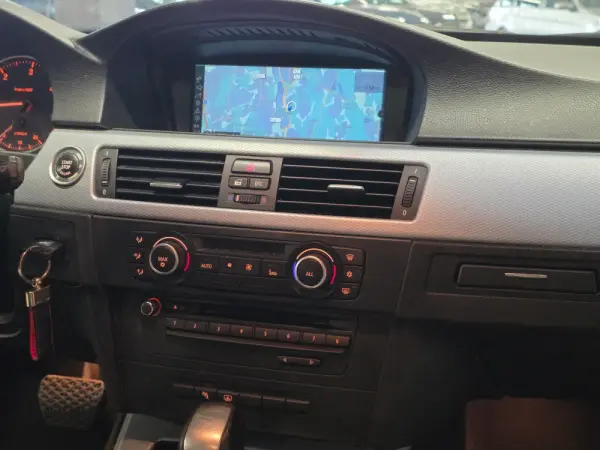 BMW 320 d Navigation Auto 36
