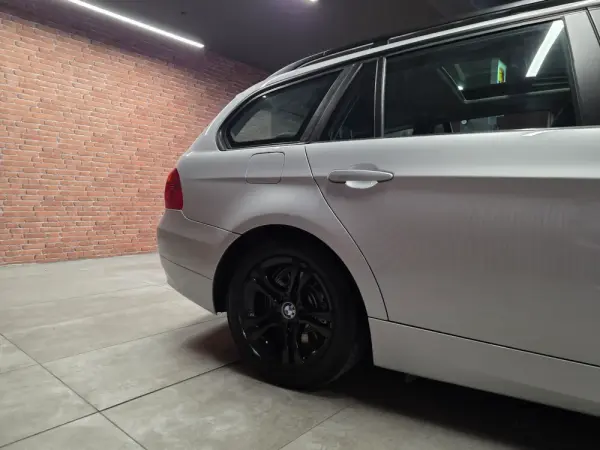 BMW 320 d Navigation 9