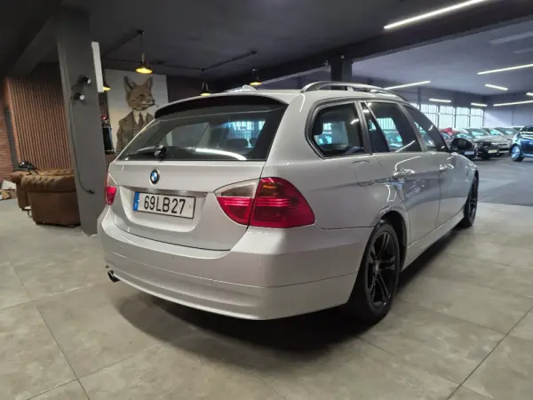 BMW 320 d Navigation 10