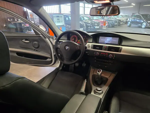 BMW 320 d Navigation 19