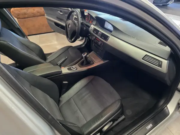 BMW 320 d Navigation 21