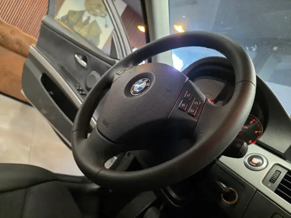 BMW 320 d Navigation 28