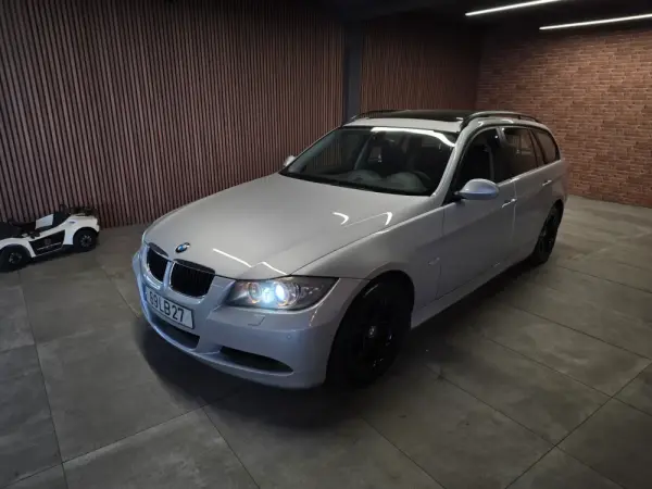 BMW 320 d Navigation 32
