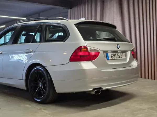 BMW 320 d Navigation 33