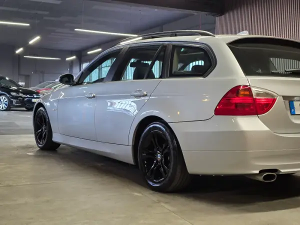 BMW 320 d Navigation 34