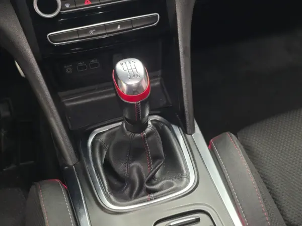 Renault Mégane Sport Tourer 1.5 Blue dCi R.S. Line 22