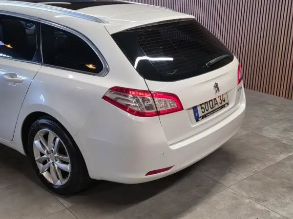 Peugeot 508 SW 1.6 e-HDi Allure 2-Tronic 3