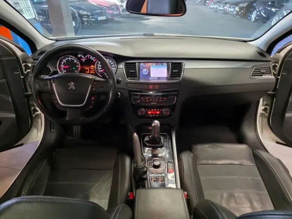 Peugeot 508 SW 1.6 e-HDi Allure 2-Tronic 28