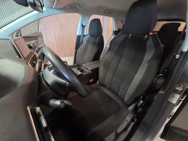 Peugeot 3008 1.5 BlueHDi Active 3