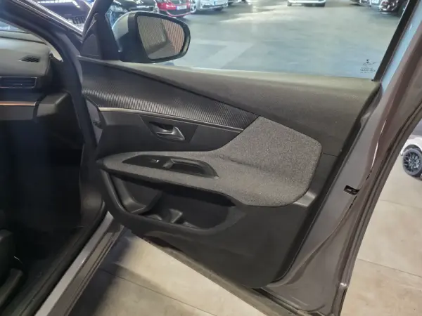 Peugeot 3008 1.5 BlueHDi Active 14