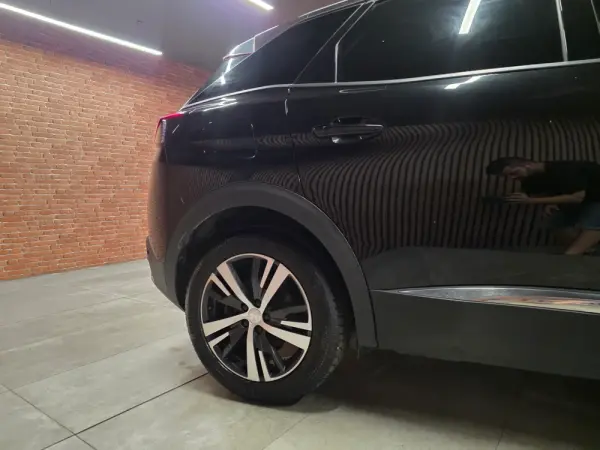 Peugeot 3008 BlueHDi 130 Stop & Start EAT8 Allure 19
