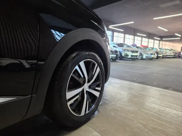 Peugeot 3008 BlueHDi 130 Stop & Start EAT8 Allure 20