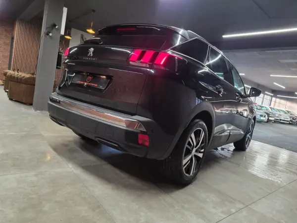 Peugeot 3008 BlueHDi 130 Stop & Start EAT8 Allure 21