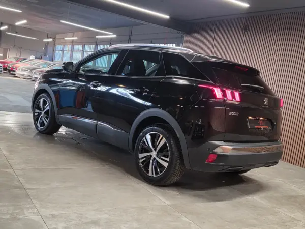 Peugeot 3008 BlueHDi 130 Stop & Start EAT8 Allure 23