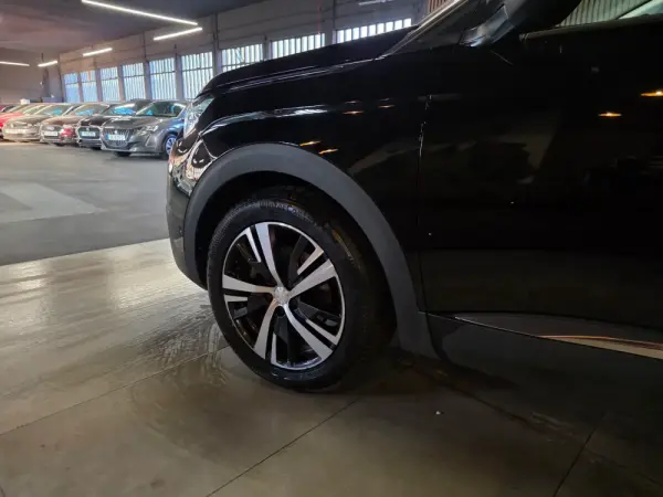 Peugeot 3008 BlueHDi 130 Stop & Start EAT8 Allure 29