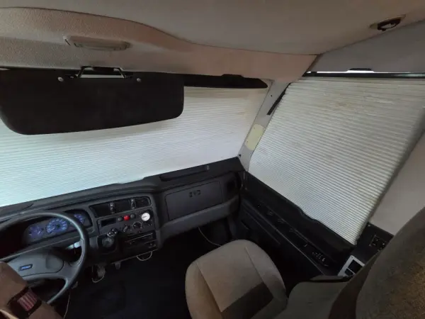 Knaus Travel Liner Outro 37