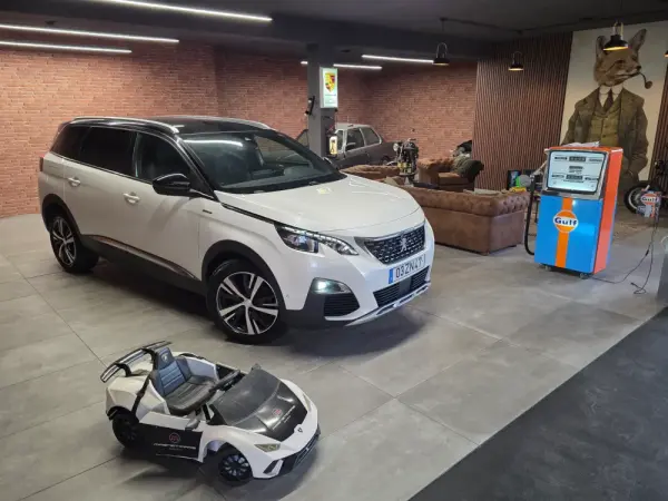 Peugeot 5008 2.0 BlueHDi GT Pack EAT8 1