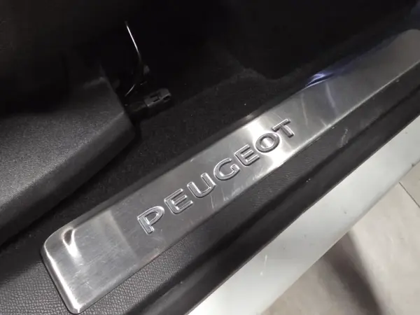 Peugeot 5008 2.0 BlueHDi GT Pack EAT8 13