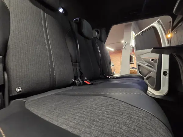 Peugeot 5008 2.0 BlueHDi GT Pack EAT8 21