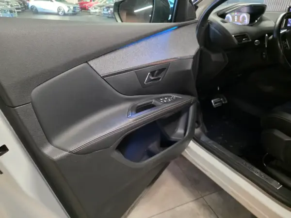 Peugeot 5008 2.0 BlueHDi GT Pack EAT8 26
