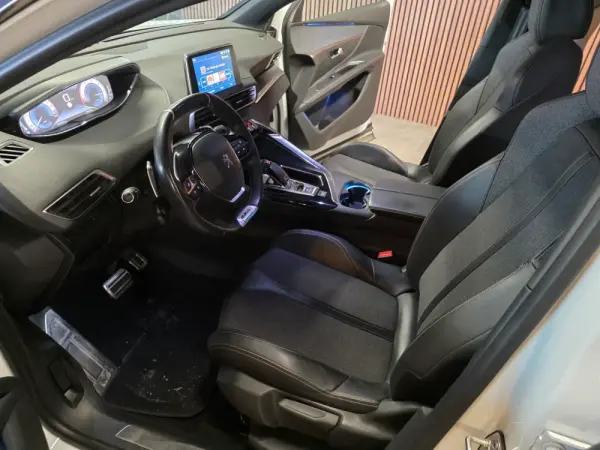 Peugeot 5008 2.0 BlueHDi GT Pack EAT8 27