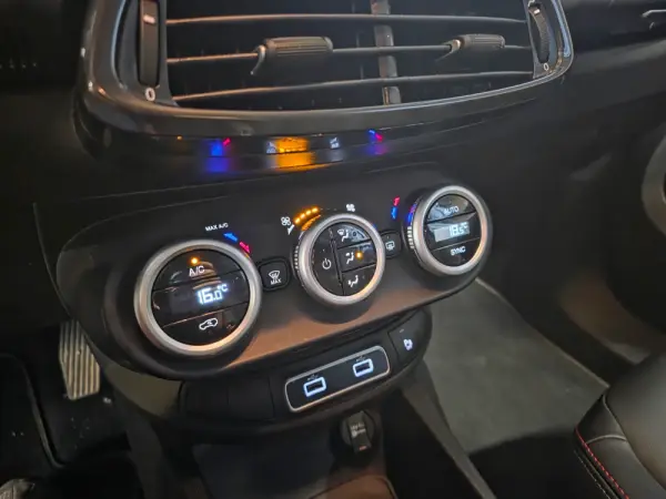 Fiat 500X 1.3 MJ Sport 8