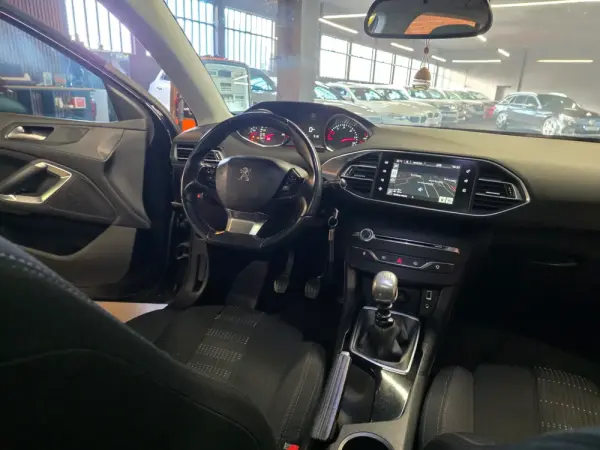 Peugeot 308 SW BlueHDi 120 Stop & Start Active 7