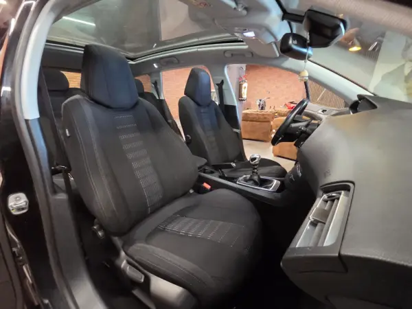 Peugeot 308 SW BlueHDi 120 Stop & Start Active 22