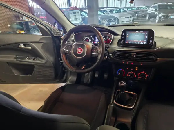 Fiat Tipo 1.3 M-Jet Lounge 38