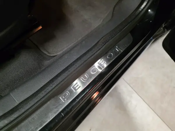 Peugeot 3008 1.6 HDi Sport 19