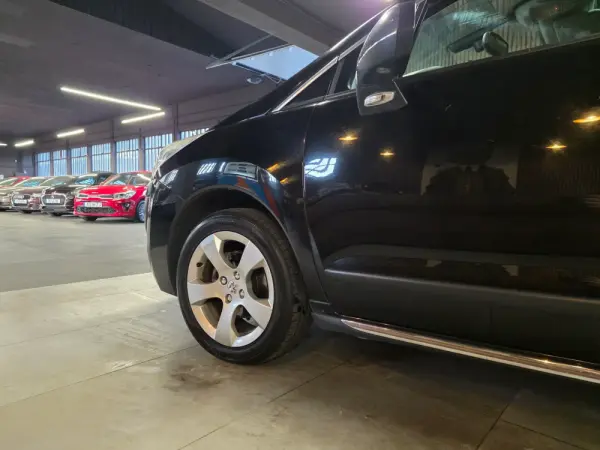 Peugeot 3008 1.6 HDi Sport 21
