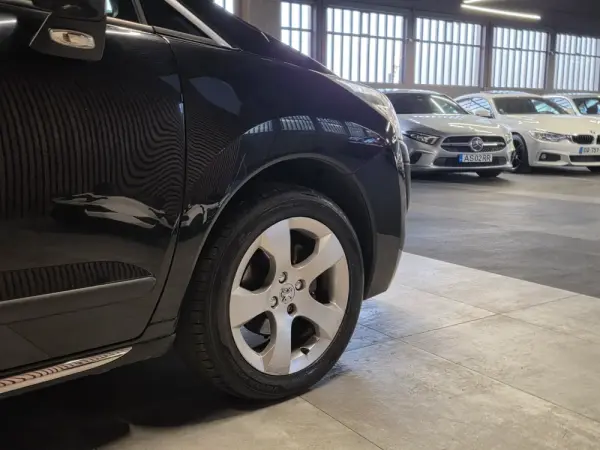 Peugeot 3008 1.6 HDi Sport 29