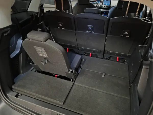 Peugeot 5008 BlueHDI 120 EAT6 Active 32