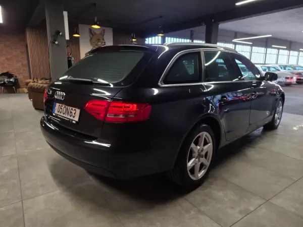 Audi A4 Avant 2.0 TDI Sport 10