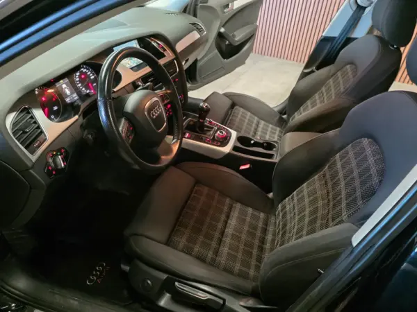 Audi A4 Avant 2.0 TDI Sport 11