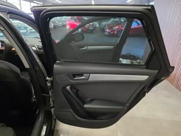 Audi A4 Avant 2.0 TDI Sport 17