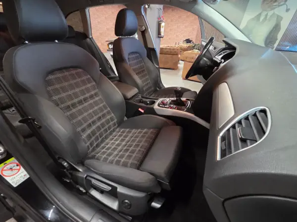 Audi A4 Avant 2.0 TDI Sport 21