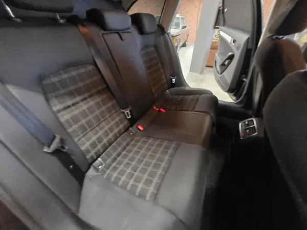 Audi A4 Avant 2.0 TDI Sport 22