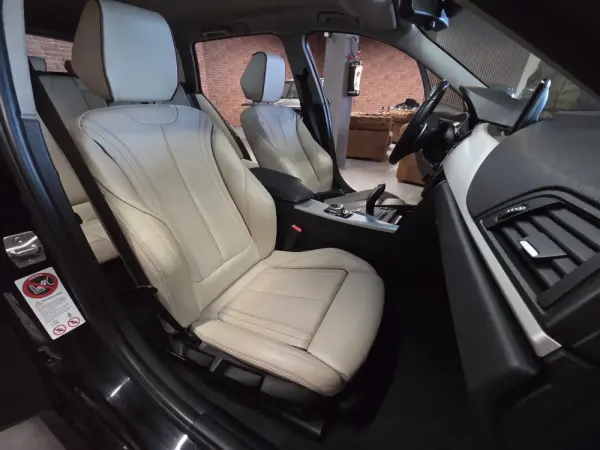 BMW 320 d Aut. Efficient Dynamics Edition Sport Line 18