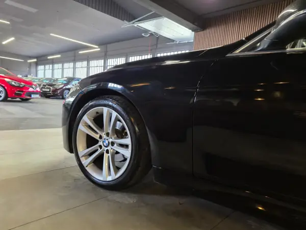 BMW 320 d Aut. Efficient Dynamics Edition Sport Line 29