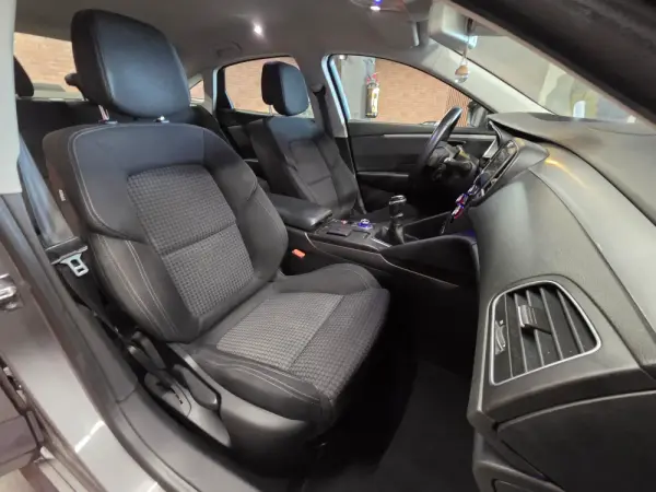 Renault Talisman ENERGY dCi 110 LIFE 23