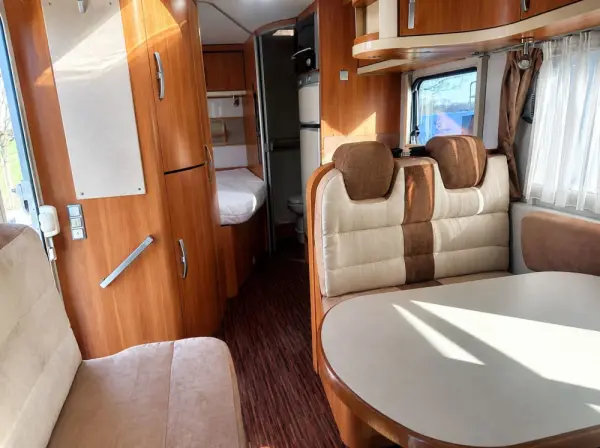 Hymer Tramp CL Outro 5