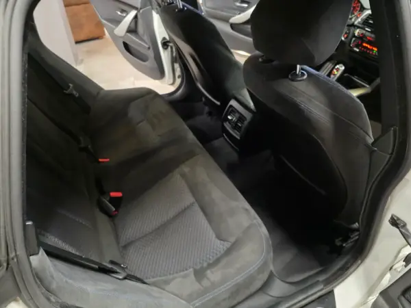 BMW 418 Gran Coupé d Pack M Auto 11