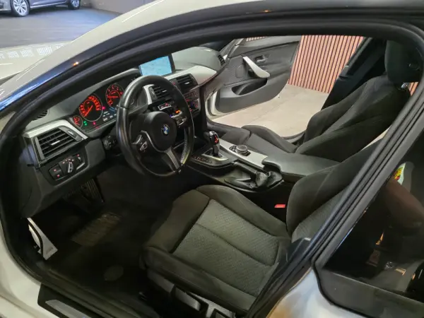 BMW 418 Gran Coupé d Pack M Auto 24