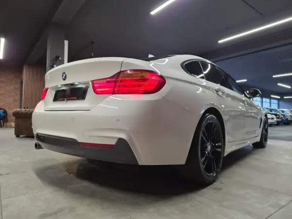 BMW 418 Gran Coupé d Pack M Auto 27