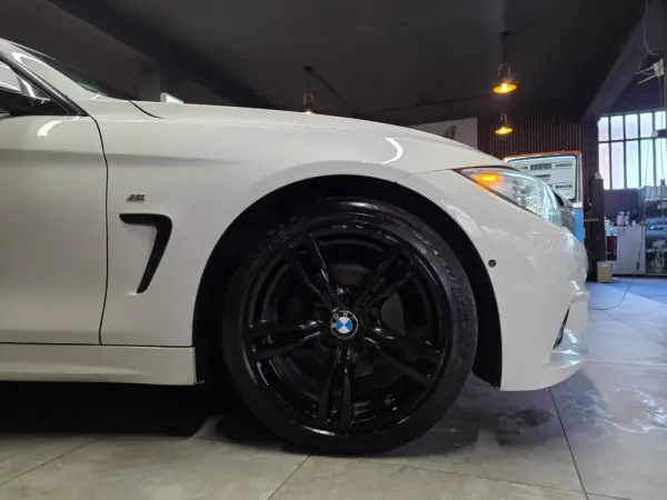 BMW 418 Gran Coupé d Pack M Auto 32