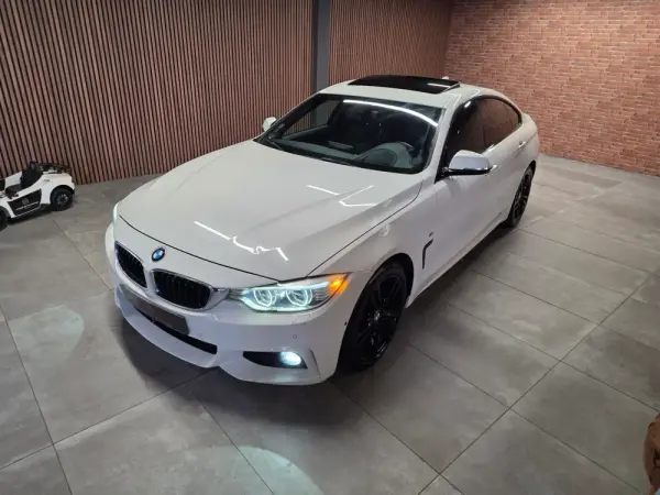 BMW 418 Gran Coupé d Pack M Auto 37