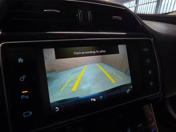 Jaguar XE E-Performance Aut. Prestige 41