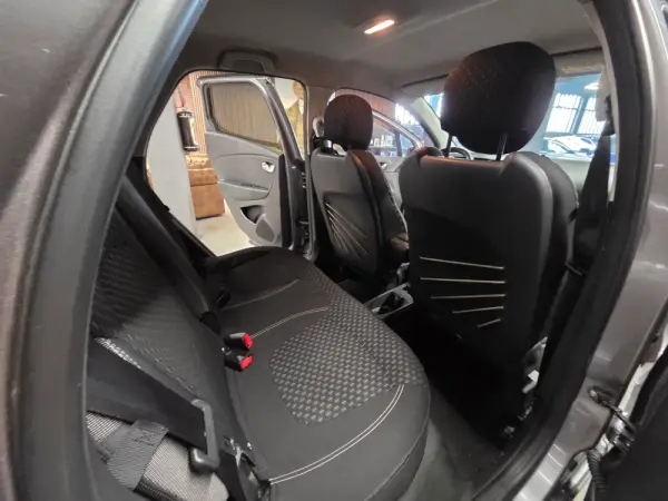 Renault Captur 1.5 dCi Exclusive 15